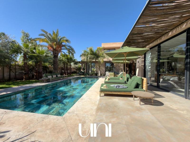 Villa - 640 m² - 11 pièces