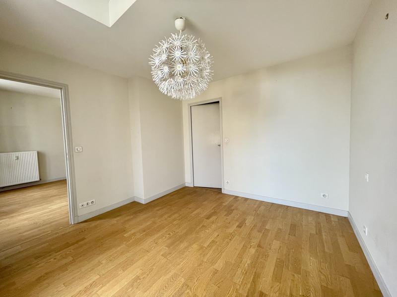 Appartement - 89 m² - 3 pièces