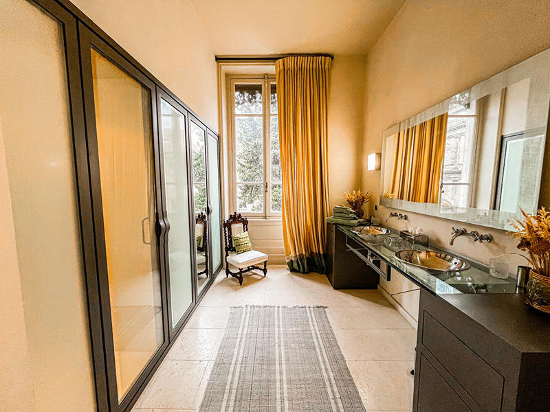 Demeure - 565 m² - 14 pièces