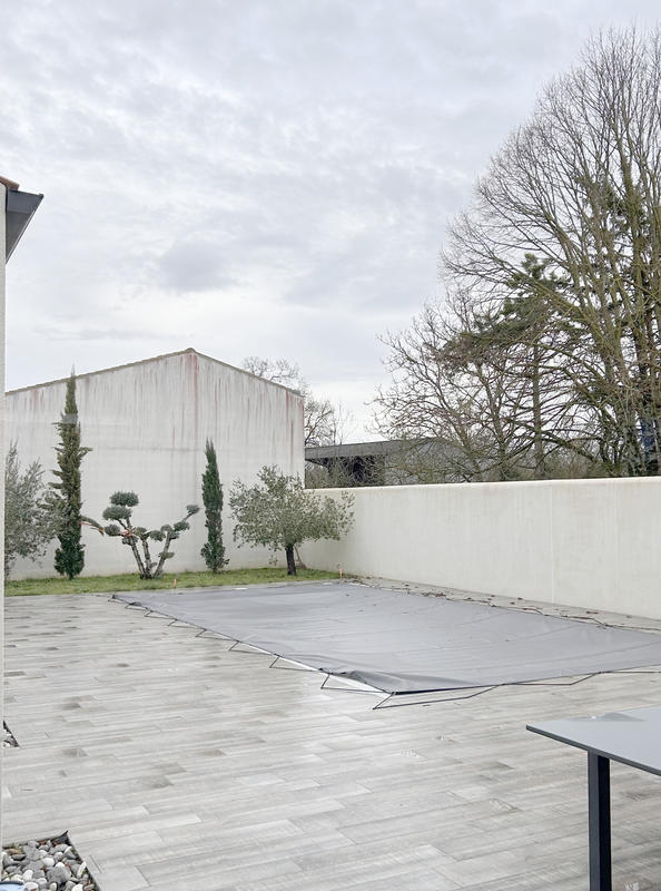 Maison - 205 m² - 5 pièces