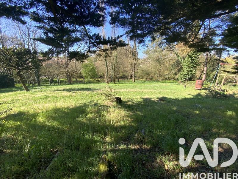 Maison - 525 m² - 12 pièces