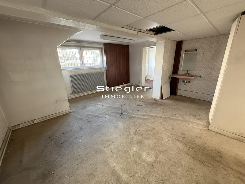 Maison - 204 m² - 6 pièces