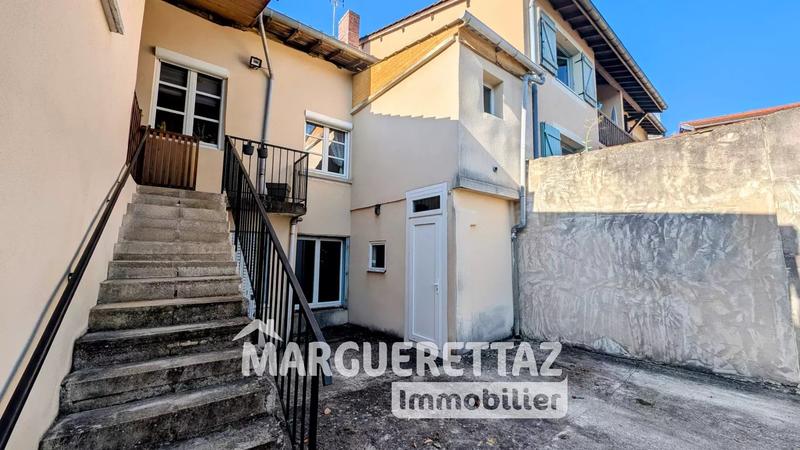 Appartement - 93 m² - 3 pièces