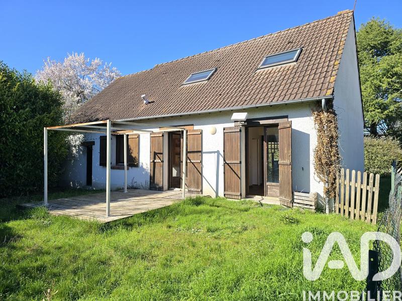 Maison - 90 m² - 5 pièces