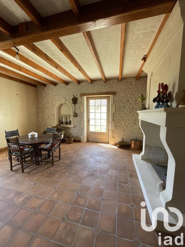 Maison - 222 m² - 7 pièces