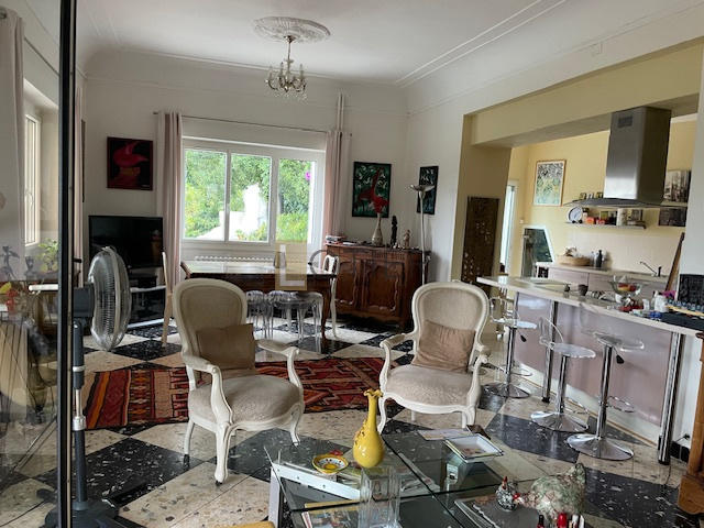 Maison - 170 m² - 7 pièces