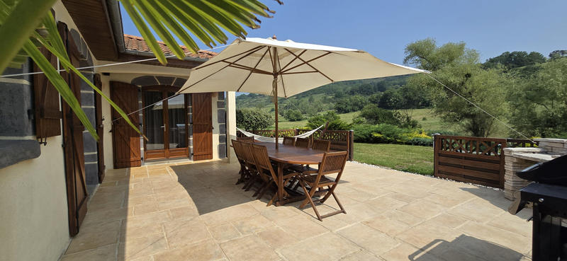 Villa - 206 m² - 6 pièces