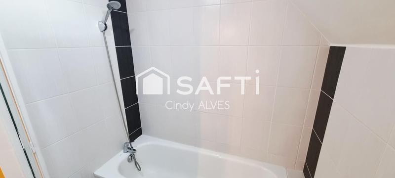 Maison - 180 m² - 8 pièces