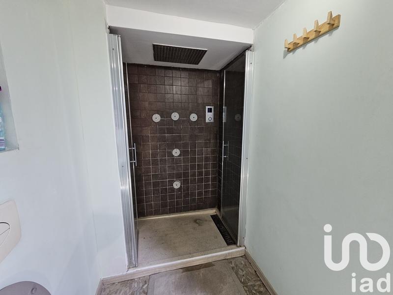 Maison - 259 m² - 11 pièces