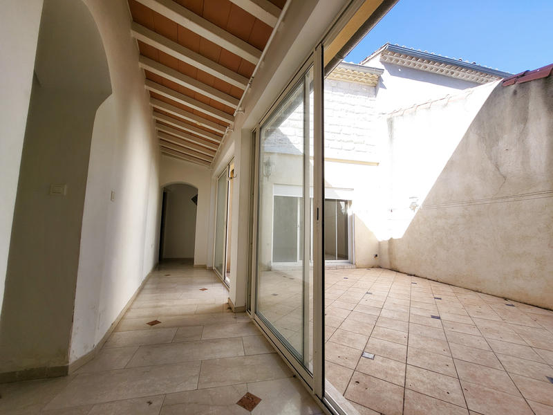 Maison - 219 m² - 8 pièces