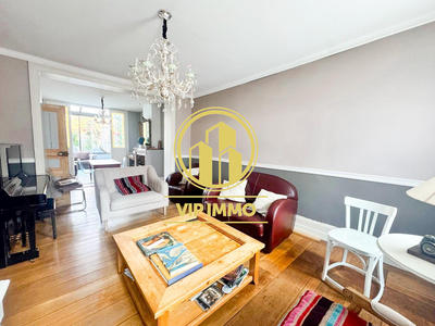 Maison - 180 m² - 6 pièces