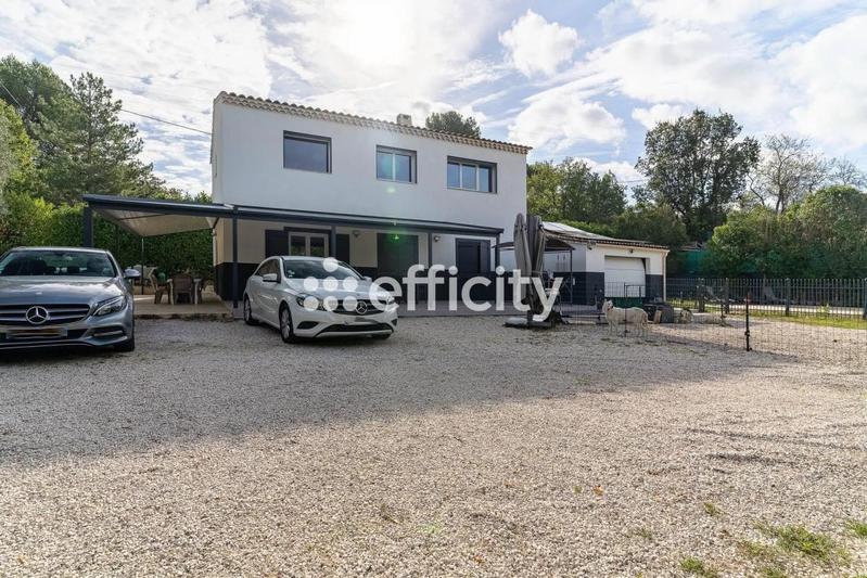 Maison - 166 m² - 6 pièces