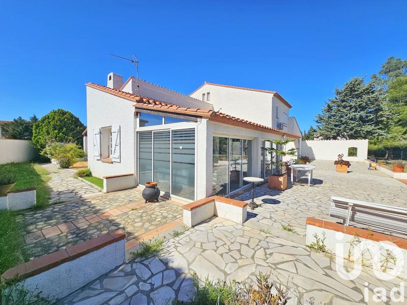 Maison - 260 m² - 8 pièces