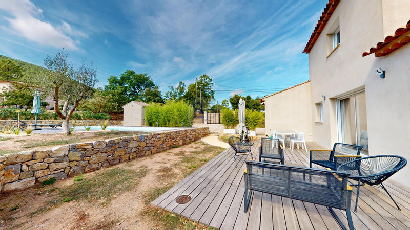 Villa - 90 m² - 4 pièces