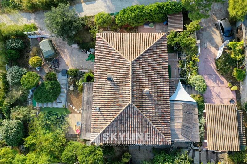 Villa - 280 m² - 5 pièces