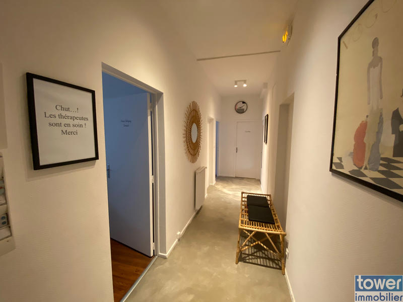 Bureau - 97 m² - 5 pièces