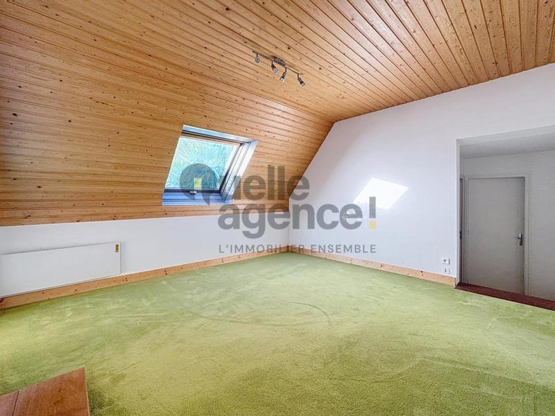 Maison - 163 m² - 8 pièces