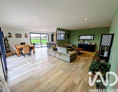 Maison - 140 m² - 5 pièces