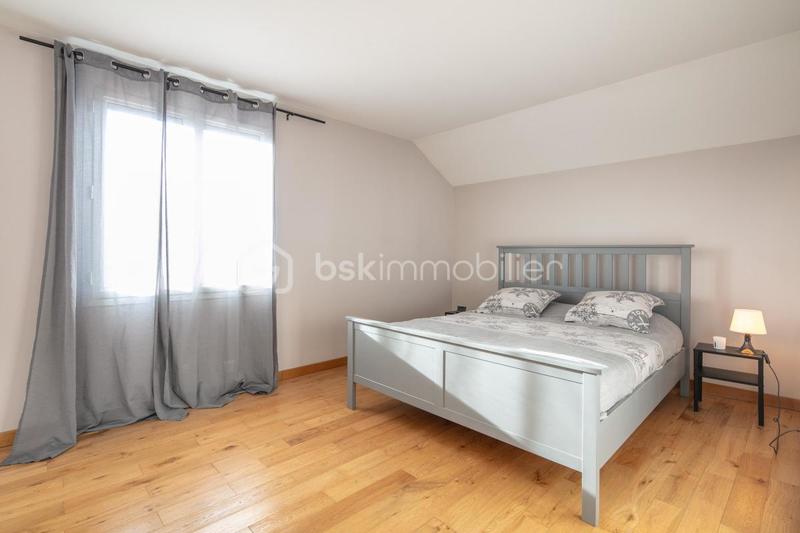 Maison - 189 m² - 5 pièces