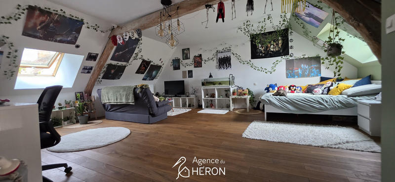 Maison - 217 m² - 6 pièces