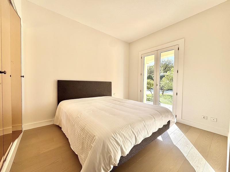 Villa - 200 m² - 8 pièces