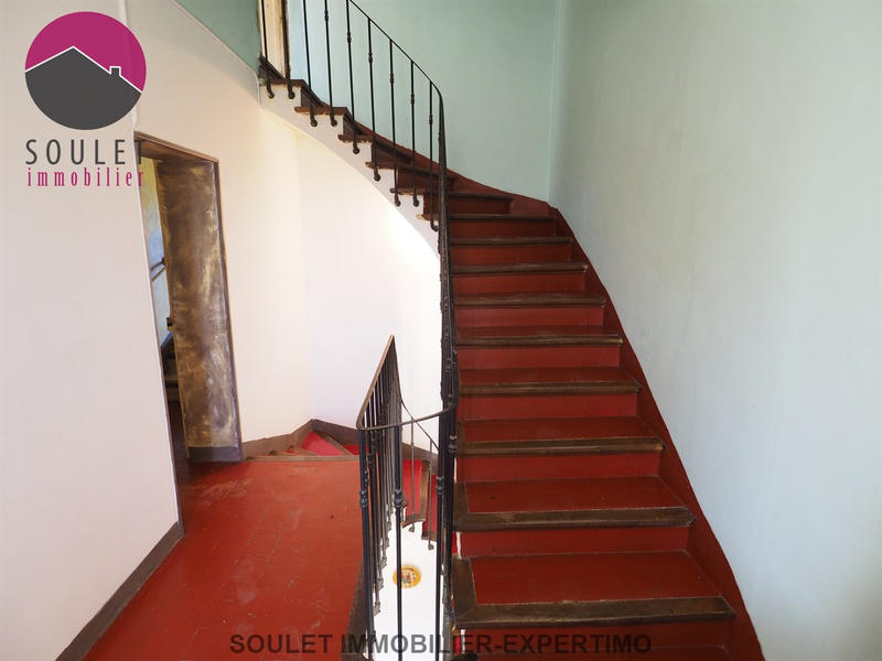 Mas - 300 m² - 12 pièces