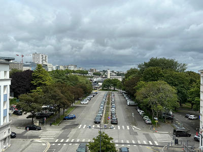 Appartement - 226 m² - 8 pièces