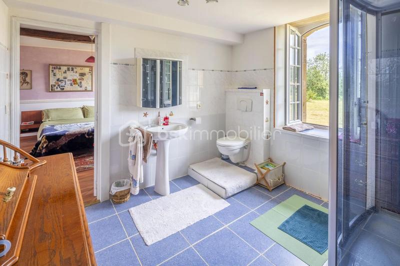 Maison - 400 m² - 12 pièces