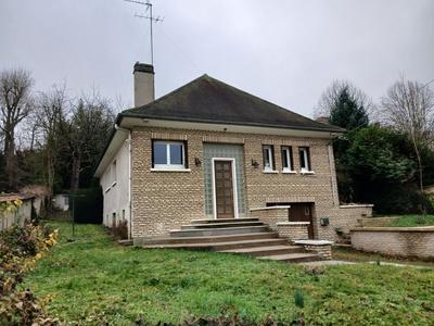 Maison - 180 m² - 10 pièces