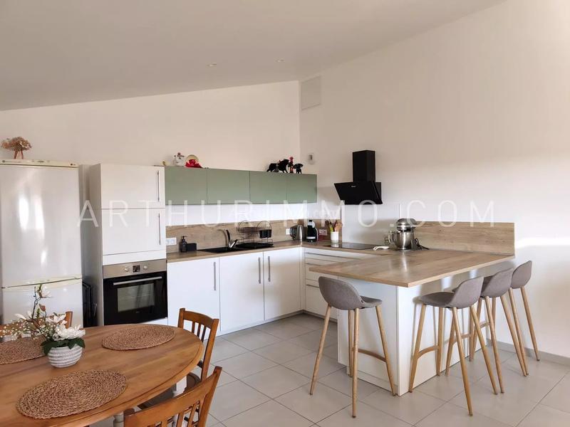 Maison - 99 m² - 4 pièces