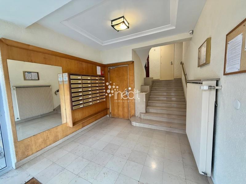 Studio - 45 m² - 1 pièce