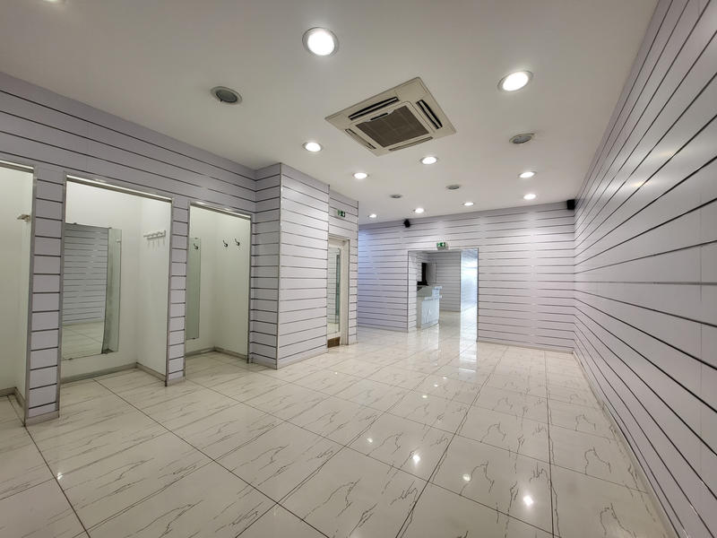 Local commercial - 102 m²