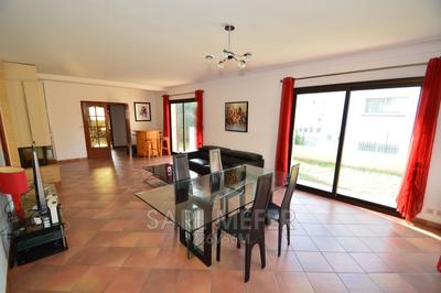 Maison - 195 m² - 7 pièces