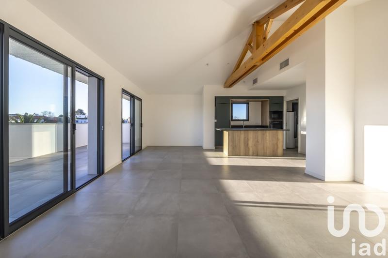 Appartement - 98 m² - 4 pièces