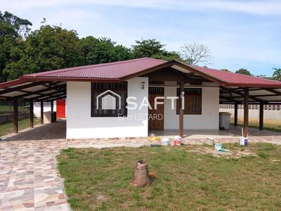 Maison de village - 100 m² - 4 pièces