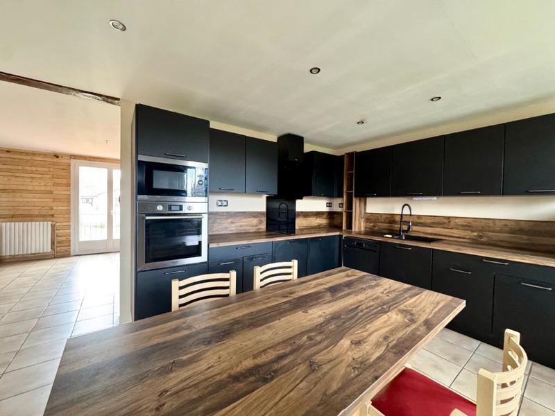 Maison - 148 m² - 6 pièces