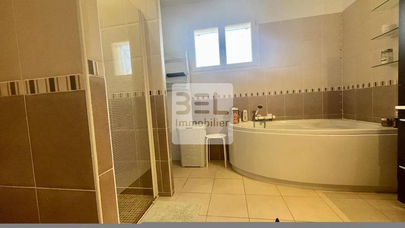 Villa - 135 m² - 6 pièces