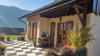 Maison - 110 m² - 4 pièces