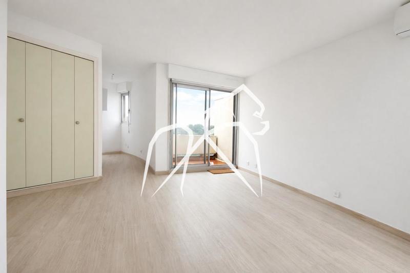 Appartement ancien - 31 m² - 1 pièce