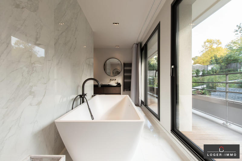 Villa - 318 m² - 7 pièces