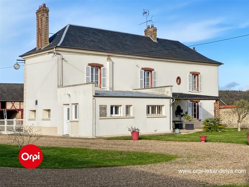 Corps de ferme - 160 m² - 6 pièces