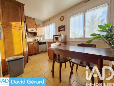 Maison - 83 m² - 4 pièces