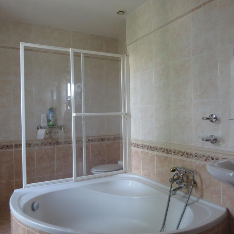 Maison de village - 200 m² - 11 pièces