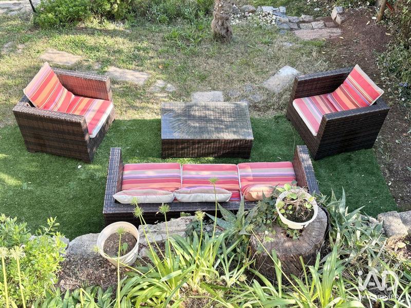 Maison - 223 m² - 7 pièces