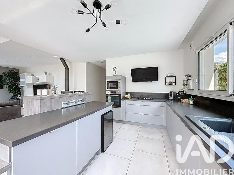 Maison - 169 m² - 6 pièces