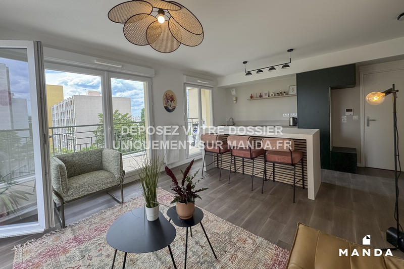 Chambre - 9 m² - 4 pièces