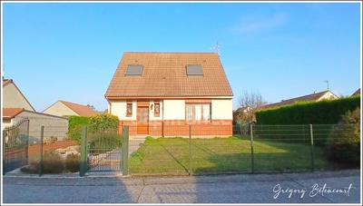 Maison - 90 m² - 4 pièces