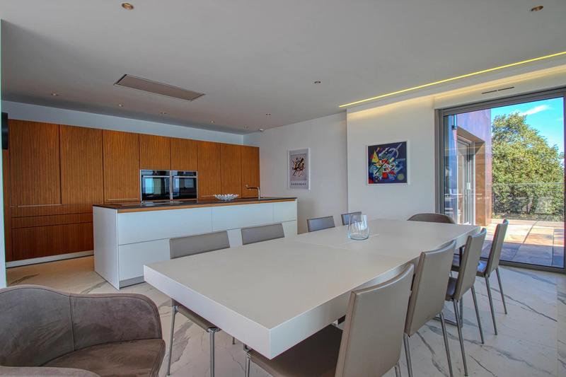 Villa - 350 m² - 8 pièces