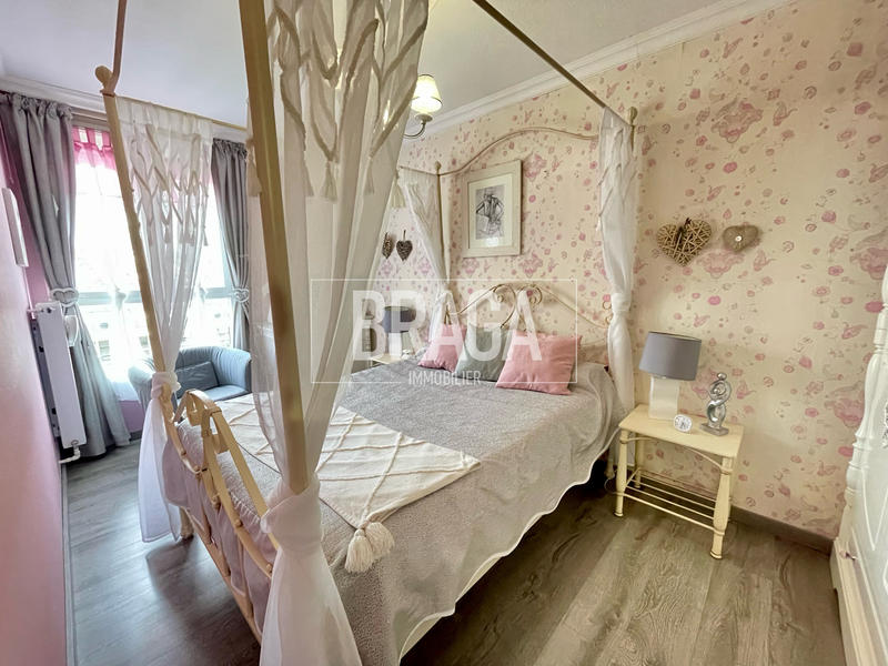 Appartement - 87 m² - 5 pièces