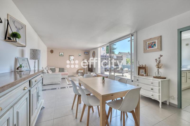 Appartement - 80 m² - 4 pièces